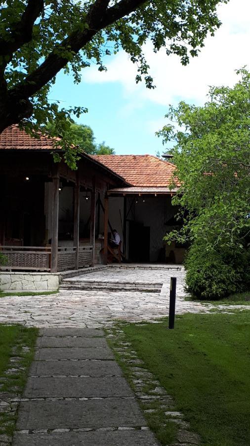 Домики У Лизы Под Ключ Пицунда Экстерьер фото